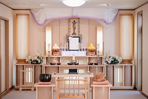 葬祭館秀伊 葬祭大ホールの祭壇